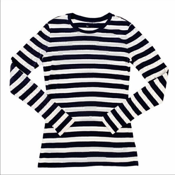 Classic Comfort Meets Modern Style with Gap Long-sleeve Tee in Navy Stripe - Picture 1 of 6
